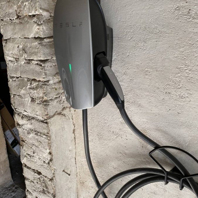 Installation de borne de recharge Tesla en Alsace Bischwiller