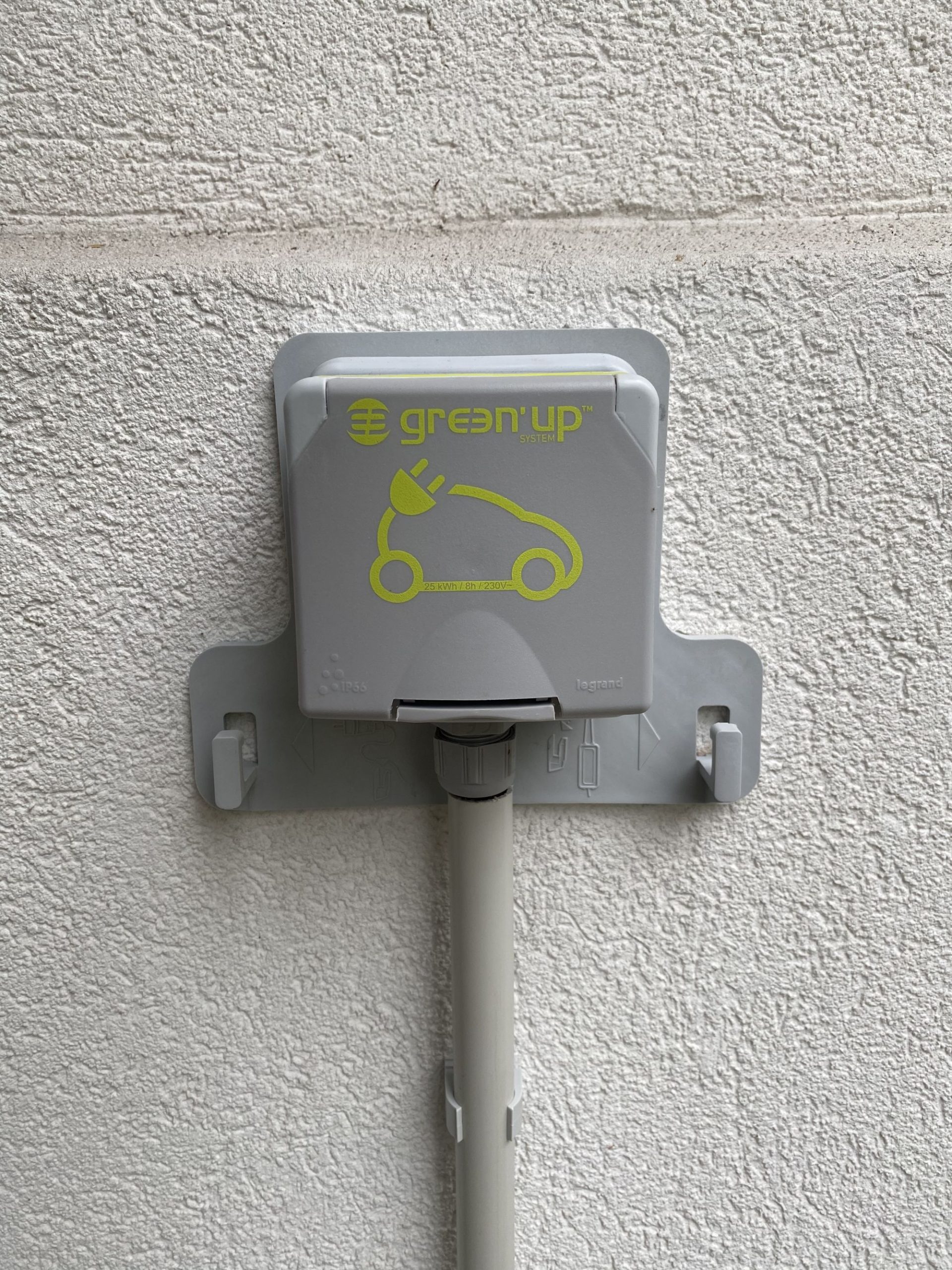PRISE RENFOCéE SCALED | CRH Les types de bornes Strasbourg 0